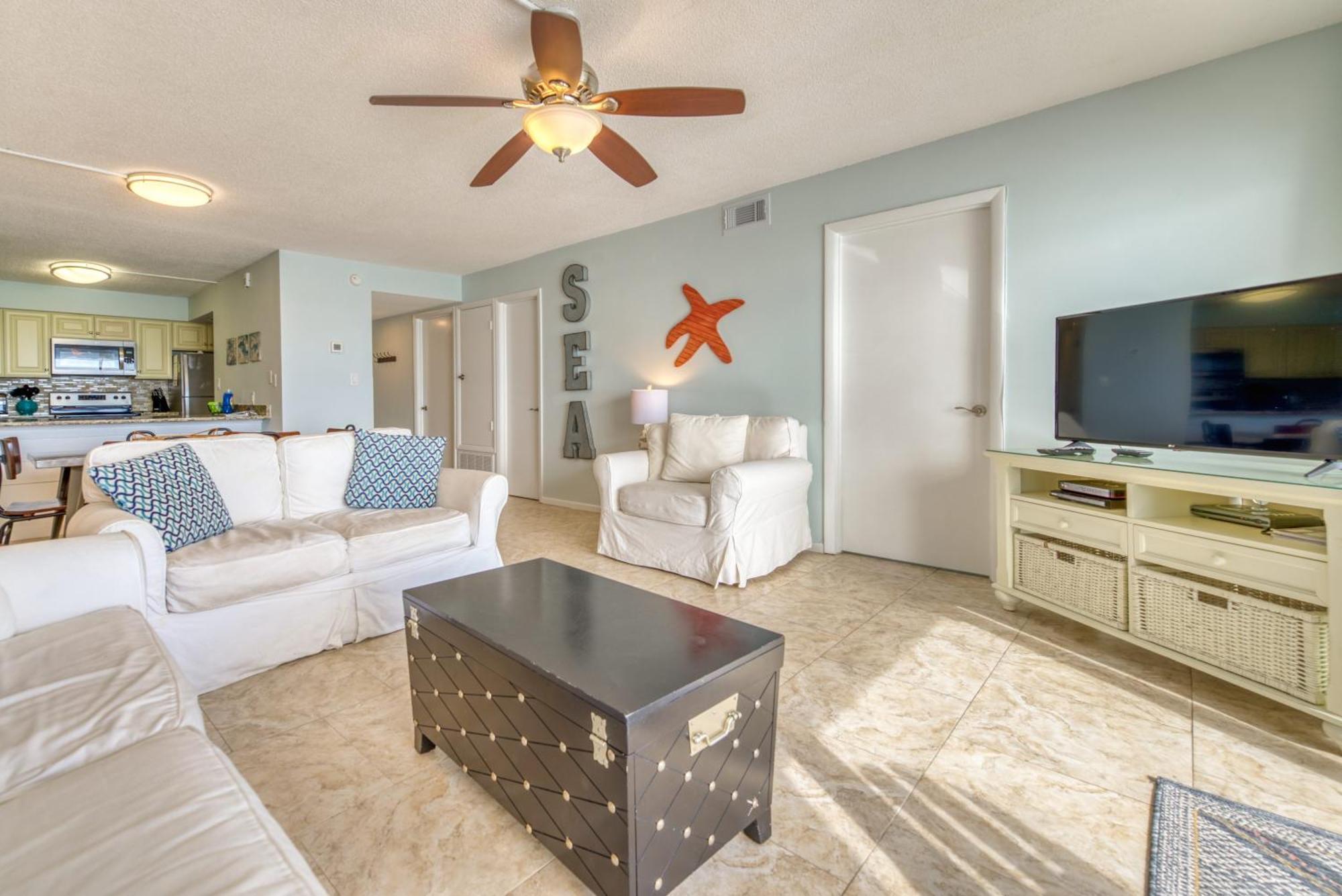 House C602 - Beachfront With Pool, Wifi, & Service Apartment Destin