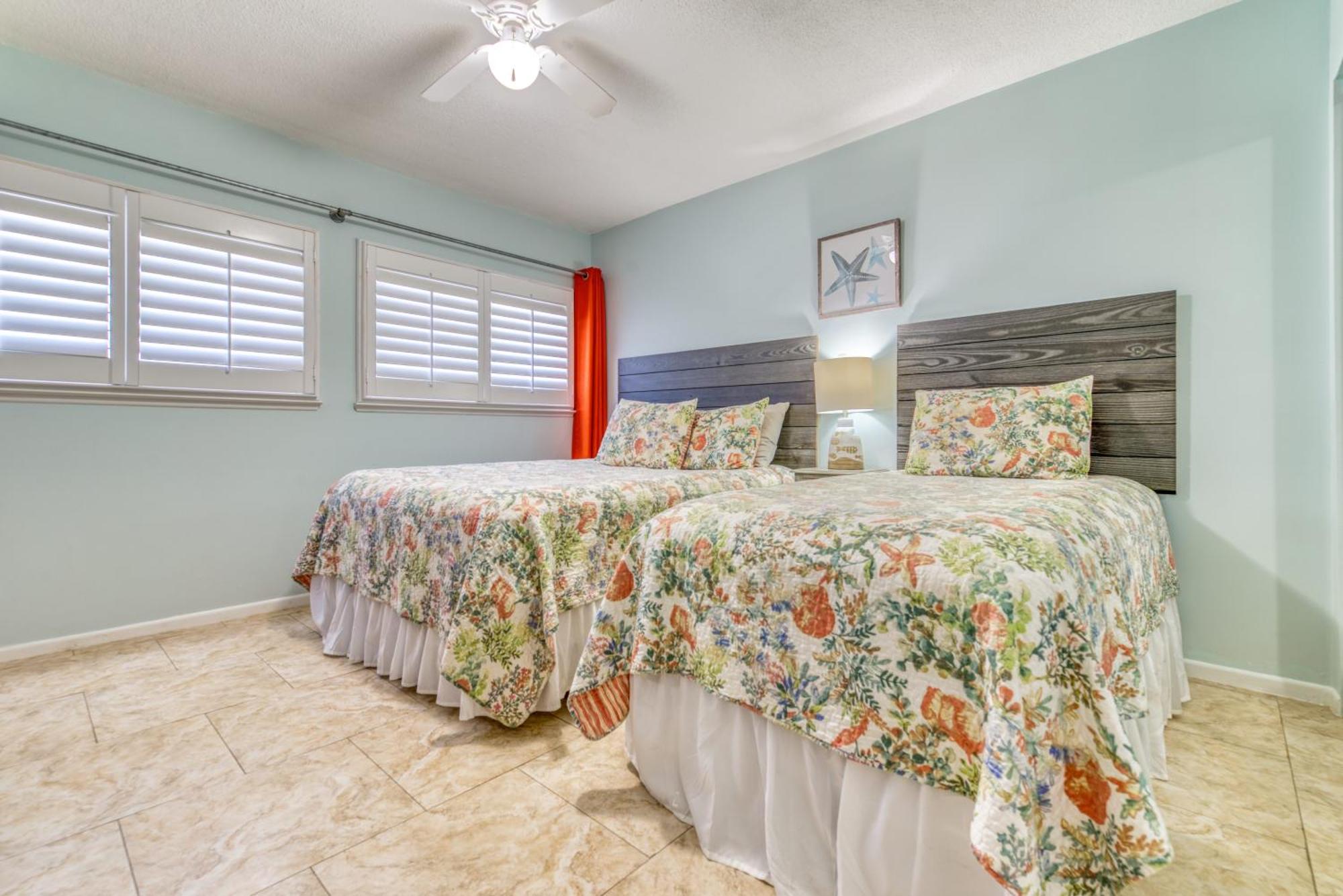 Apartment House C602 - Beachfront With Pool, Wifi, & Service