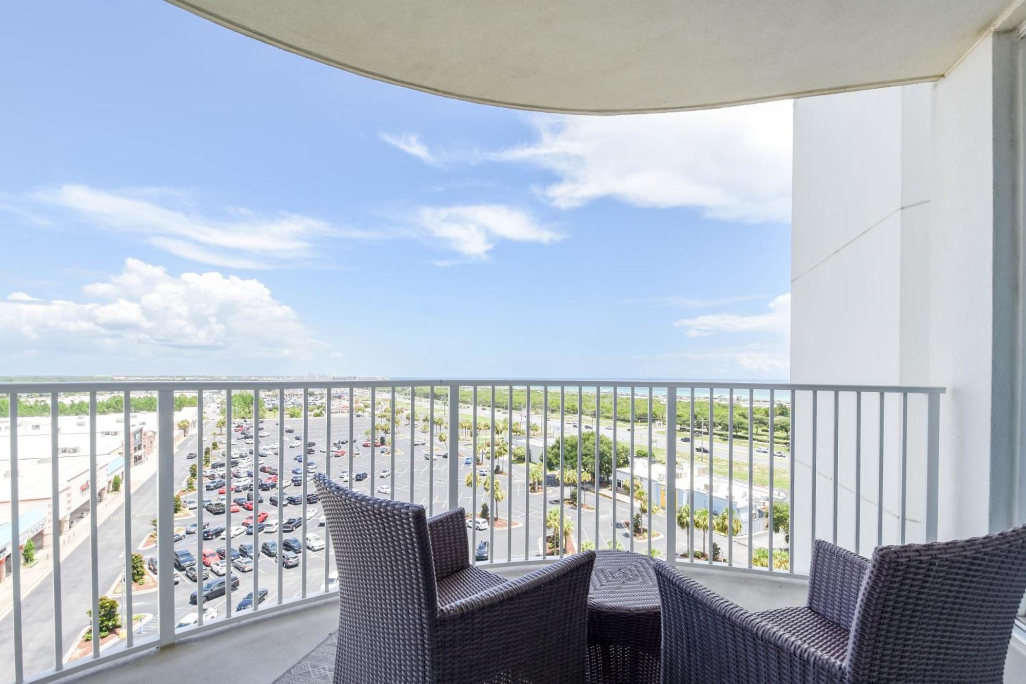 The Palms Of 11014 Junior