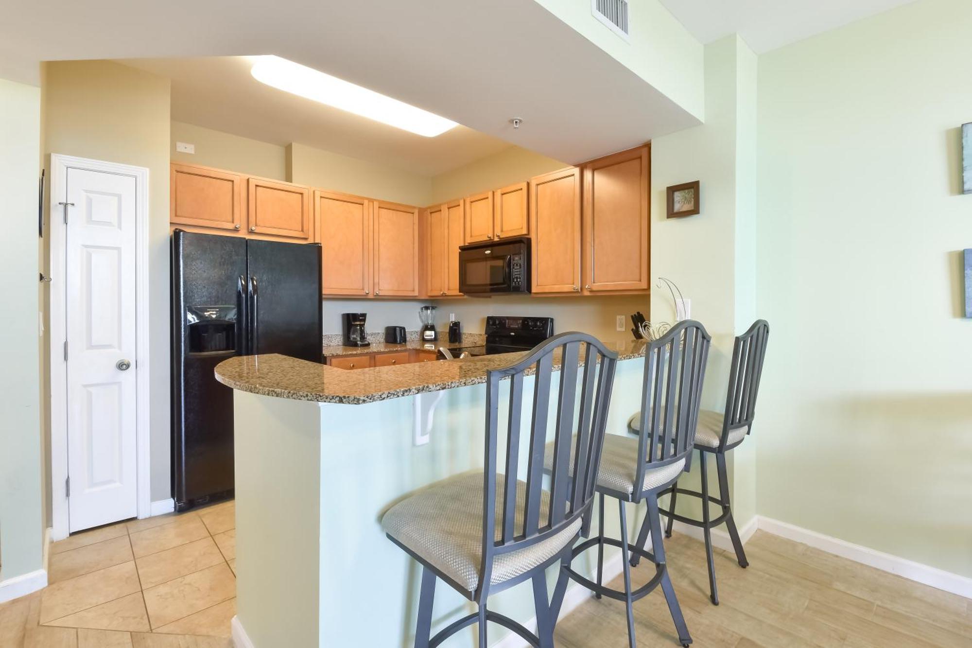The Palms Of 1414 Junior Apartment