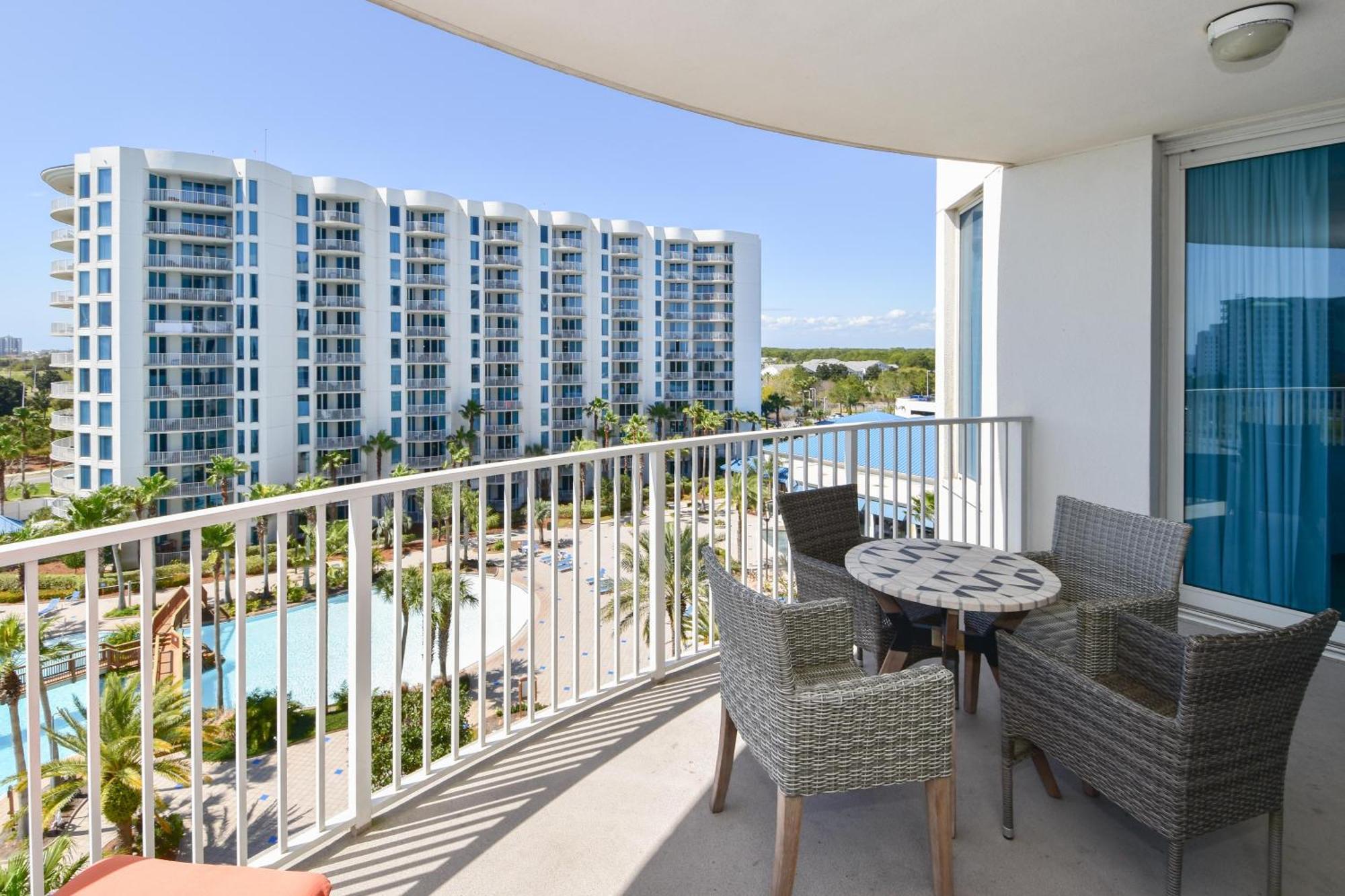 The Palms Of 1715 Apartment