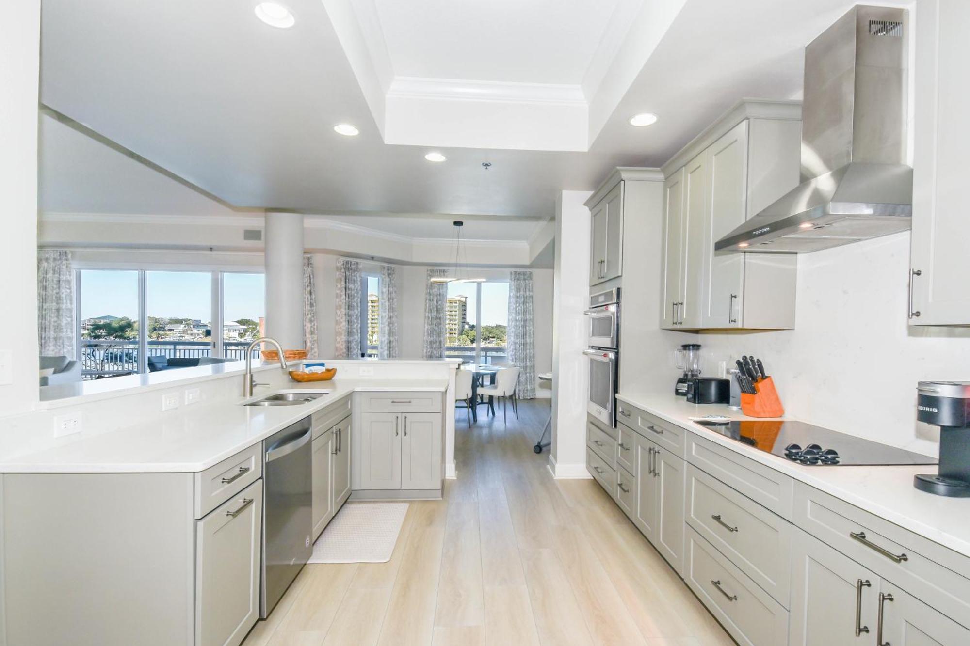Harbor Landing 203a *