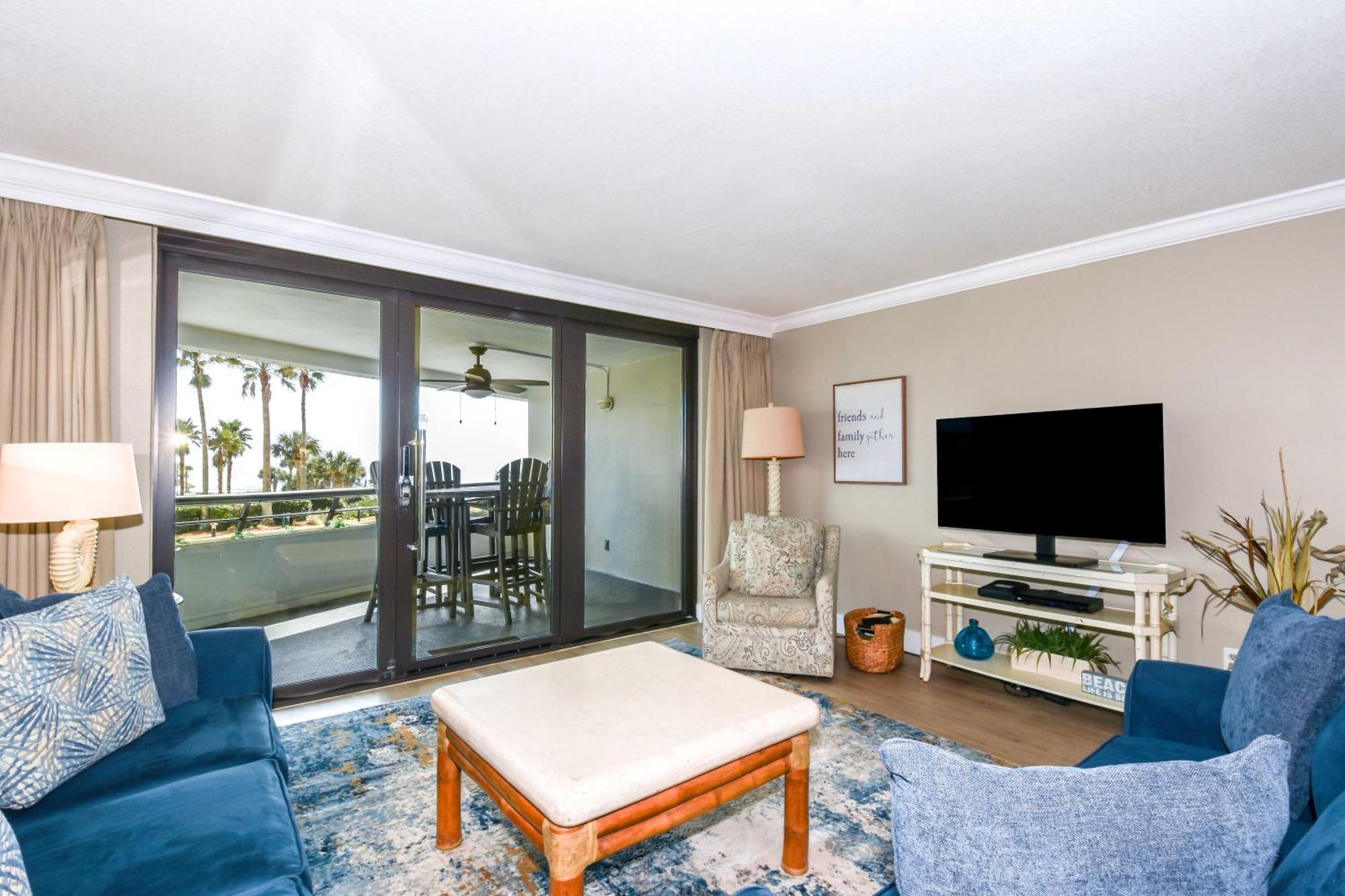 Edgewater 301 *