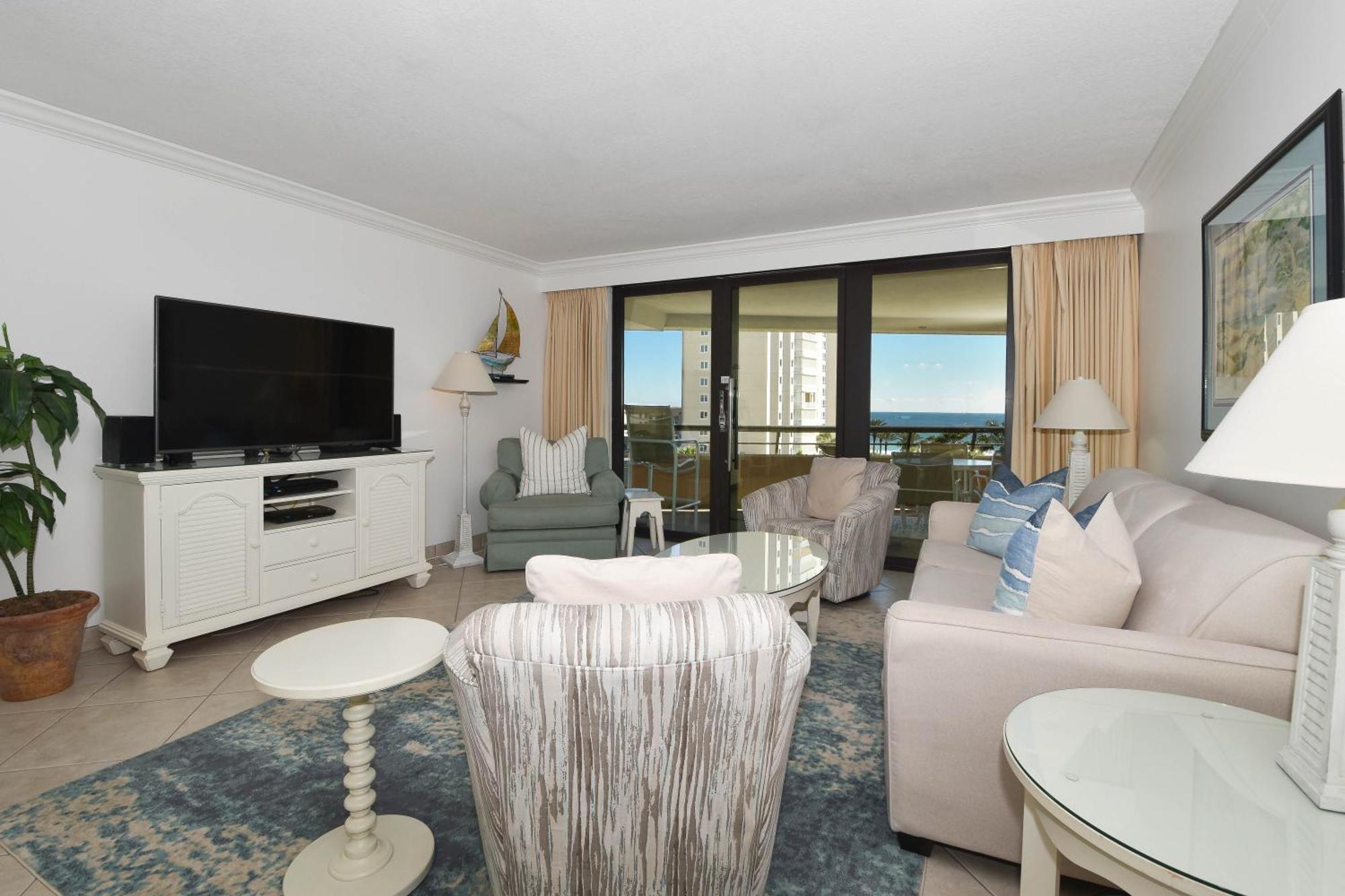 Edgewater 601 Apartment