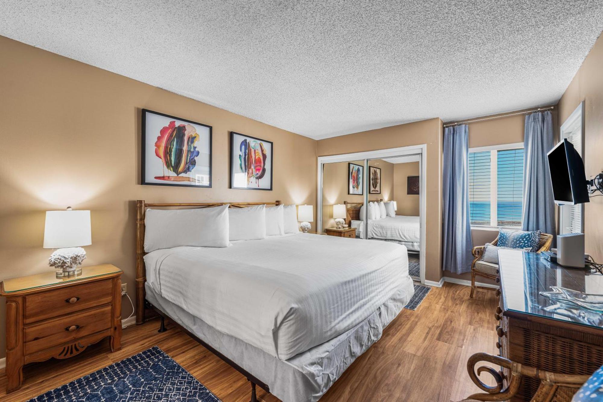 Surf And Racquet Unit 317 * Destin