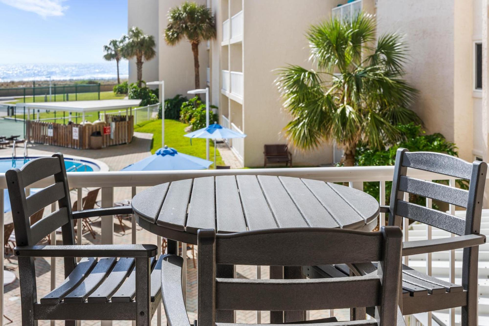 Surf And Racquet Unit 212 Holiday home Destin