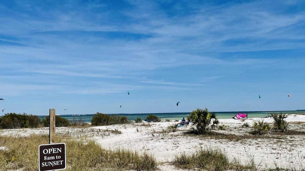 Penthouse Amazing Gulf Views Walk Or Shuttle Sleeps 6 Destin