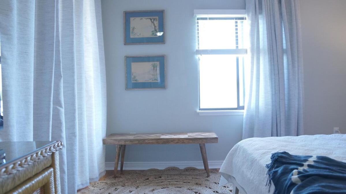 Lovely Townhome - Shoreline Towers Walk Pool