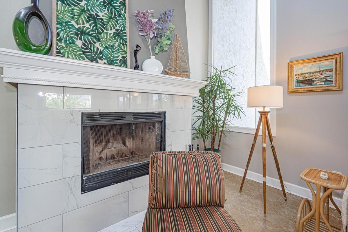 Holiday home Lovely Townhome - Shoreline Towers Walk Pool *