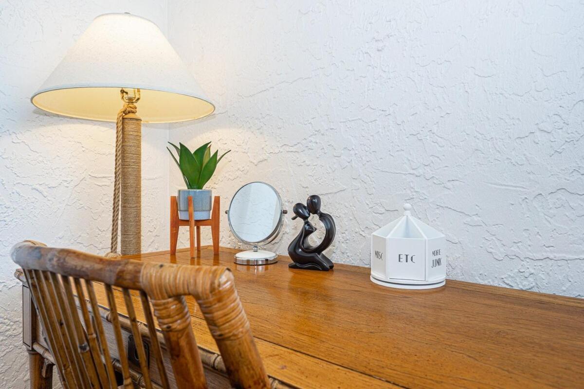 Holiday home Lovely Townhome - Shoreline Towers Walk Pool *