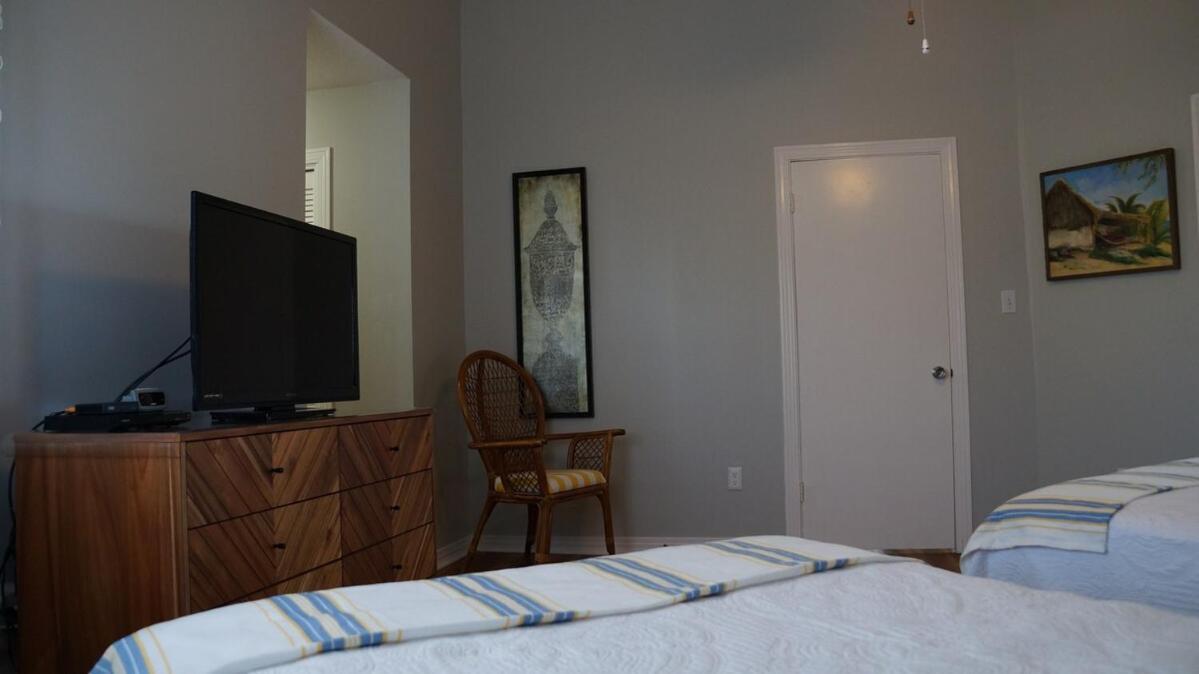 Lovely Townhome - Shoreline Towers Walk Pool * Destin