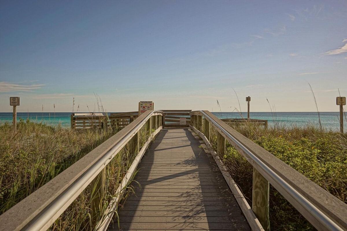 Holiday home Lovely Townhome - Shoreline Towers Walk Pool *