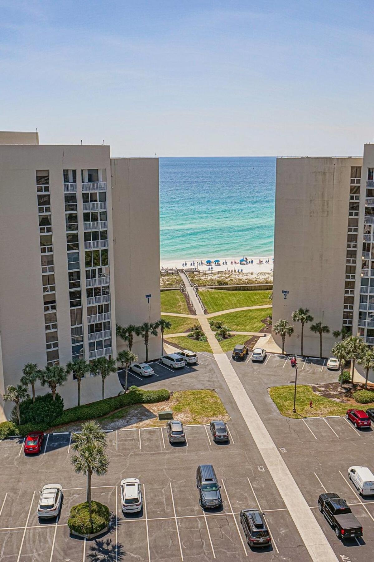 Holiday home Lovely Townhome - Shoreline Towers Walk Pool *