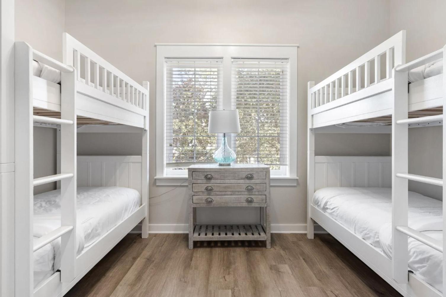 Available For Spring Break! Shore Thing Holiday home Destin