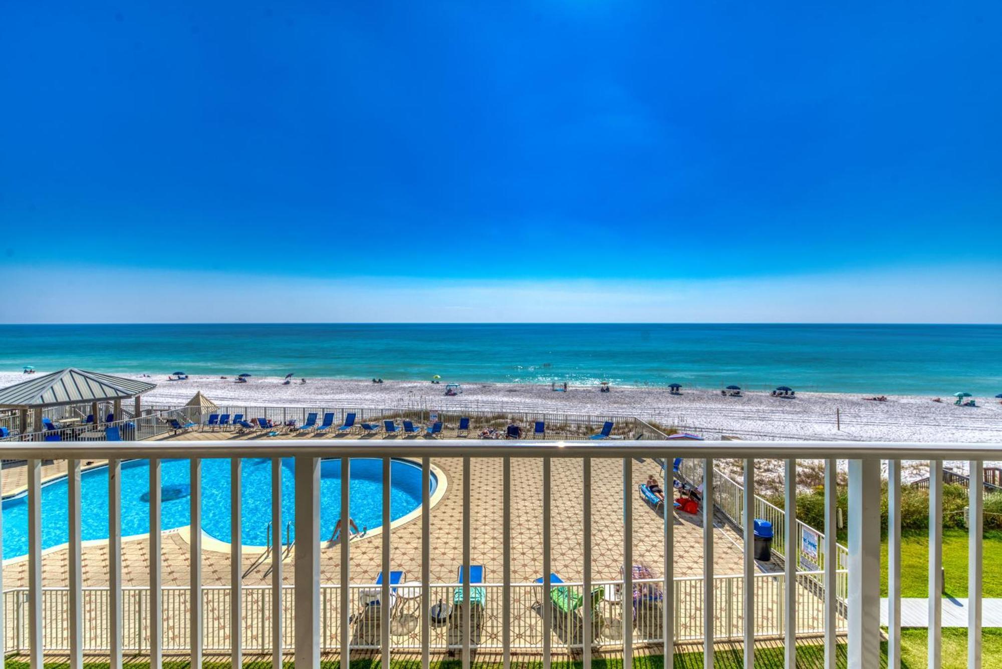 House C303 - Beachfront With Pool, Wifi, & Service * Destin