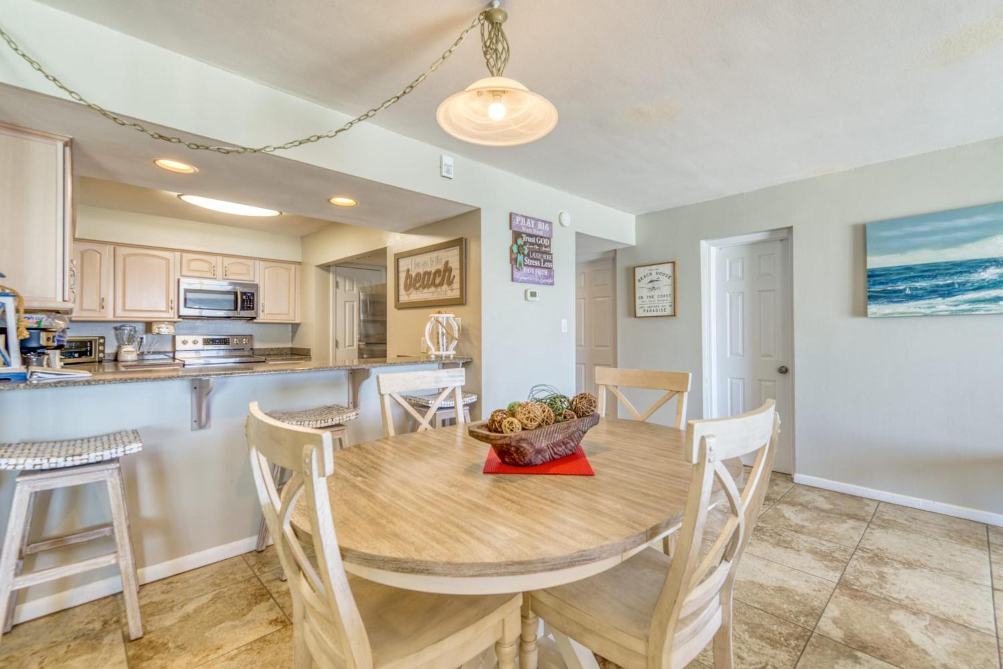 House B504 - Beachfront With Pool, Wifi, & Service Destin