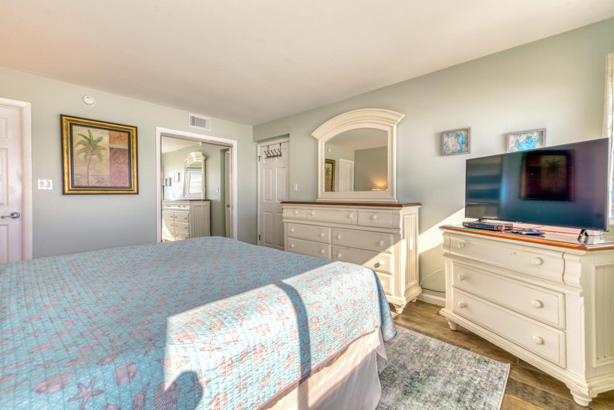House C303 - Beachfront With Pool, Wifi, & Service * Destin