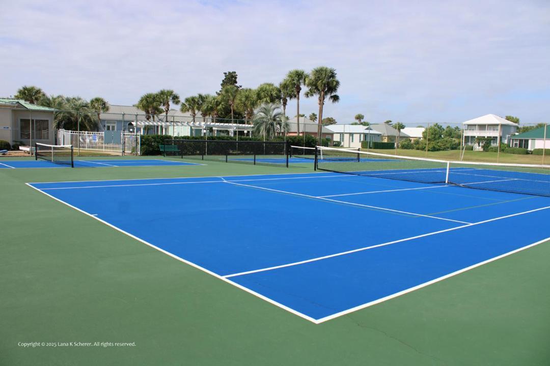Pet Friendly Gulf Front Oasis With Service *