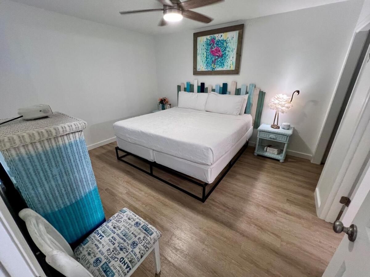 Pet Friendly Gulf Front Oasis With Service