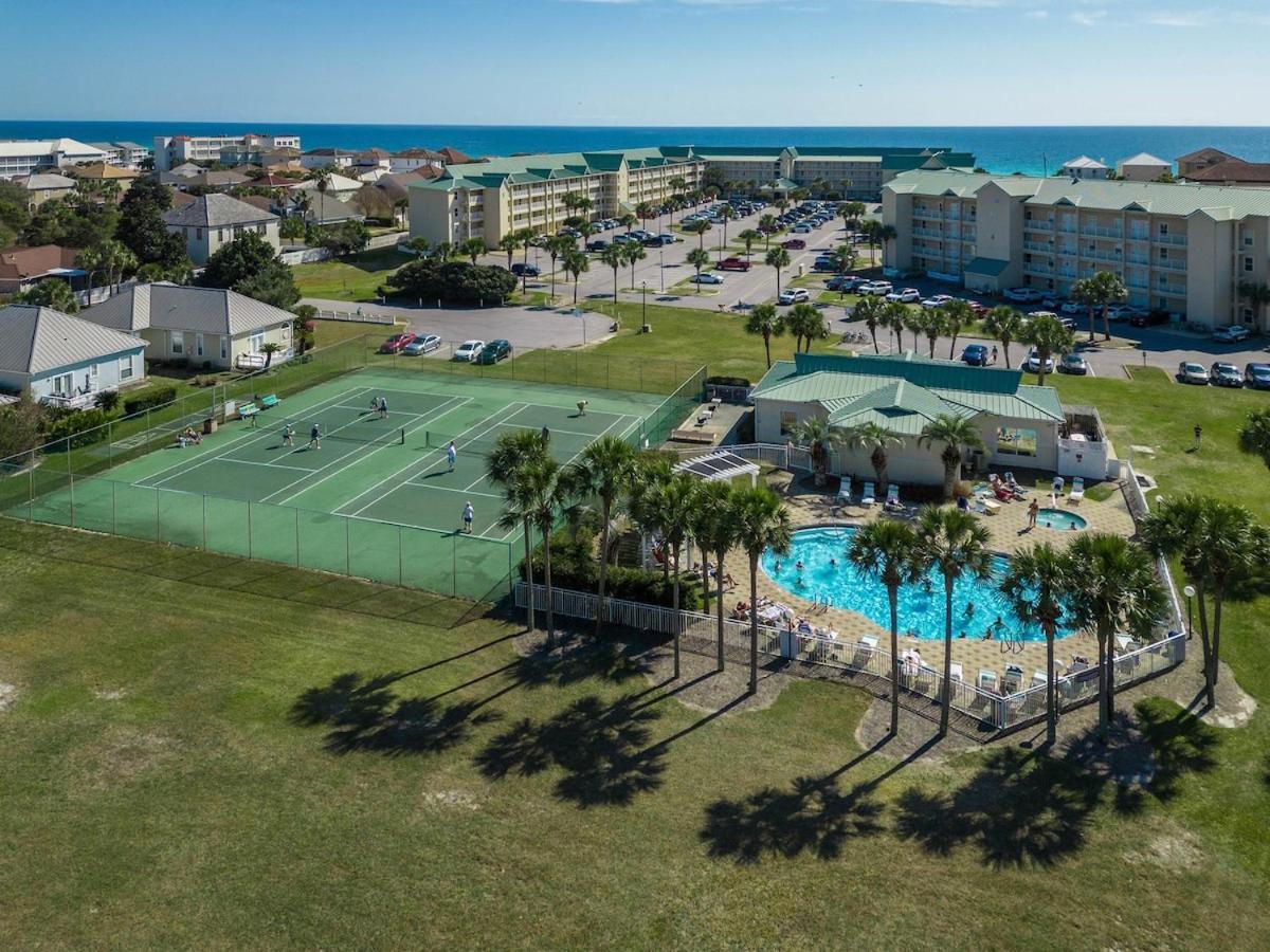 Pet Friendly Gulf Front Oasis With Service Destin