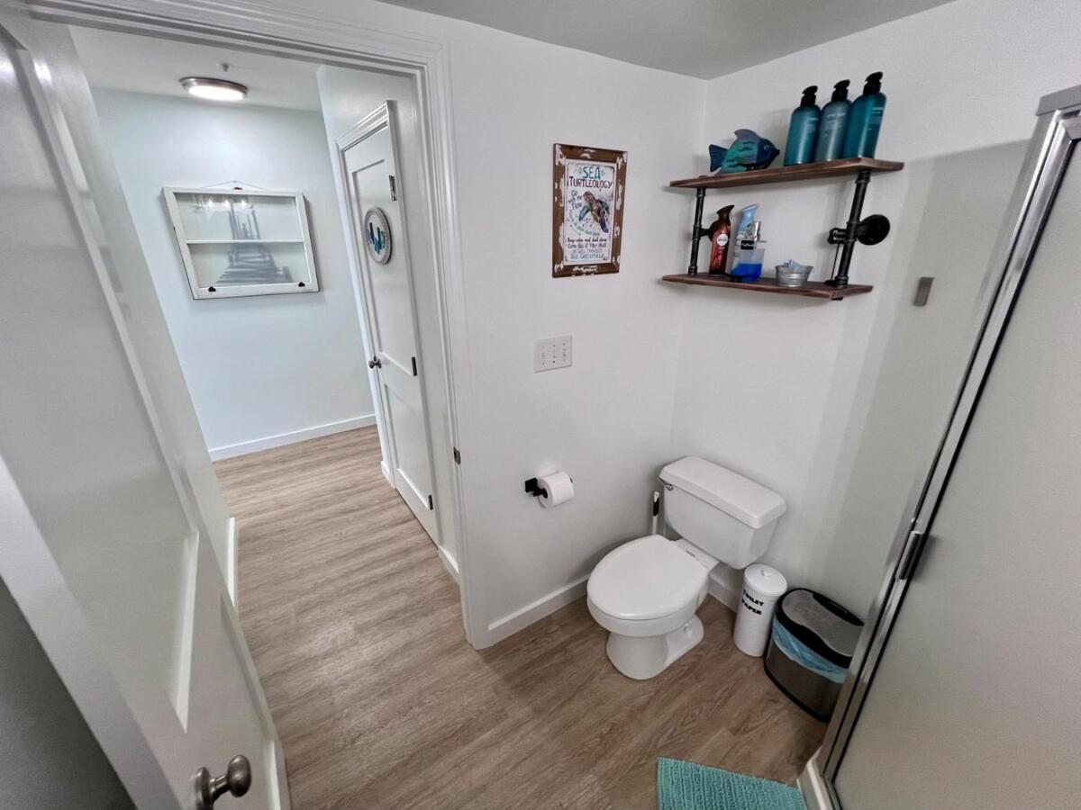 Pet Friendly Gulf Front Oasis With Service Apartment Destin