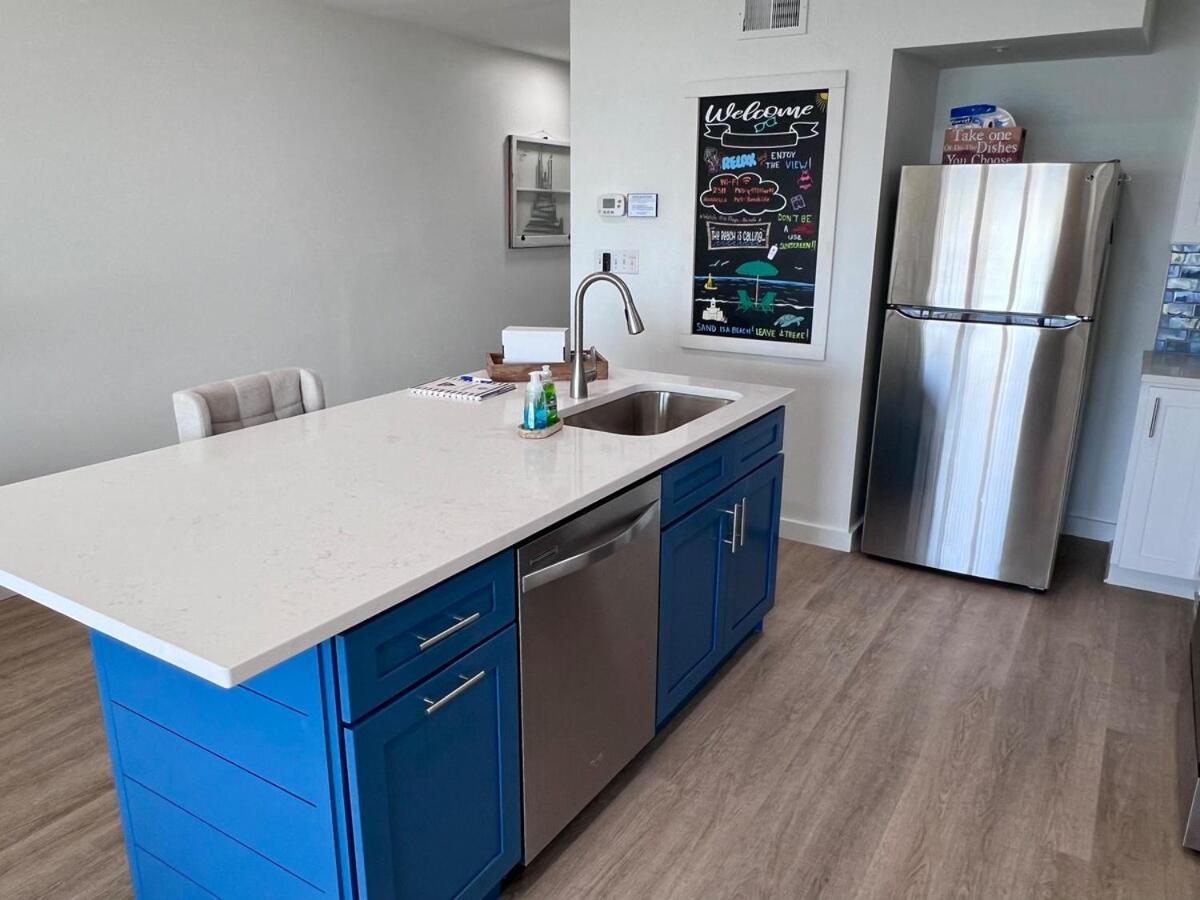 Apartment Pet Friendly Gulf Front Oasis With Service Destin