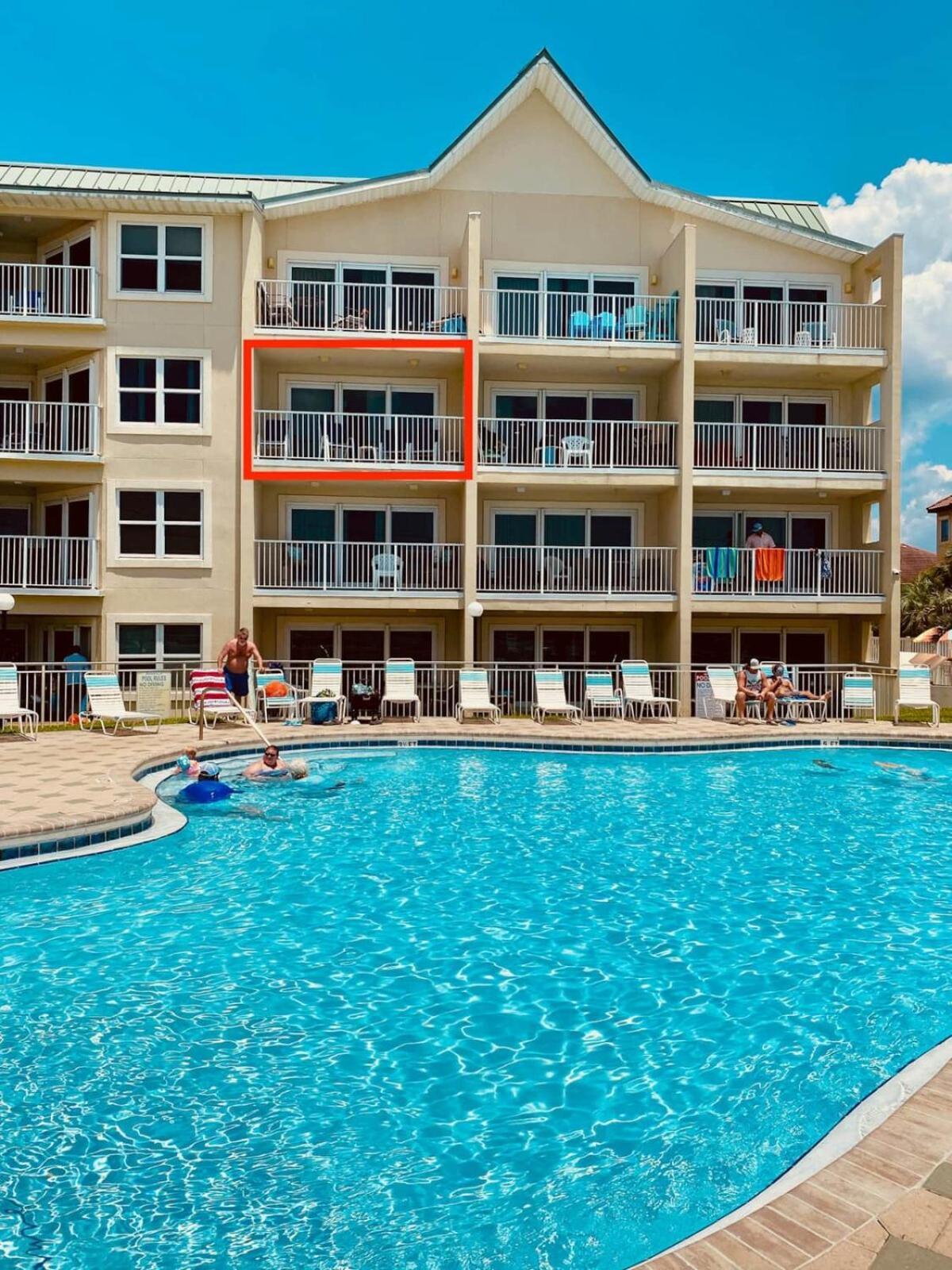 Pet Friendly Gulf Front Oasis With Service Apartment