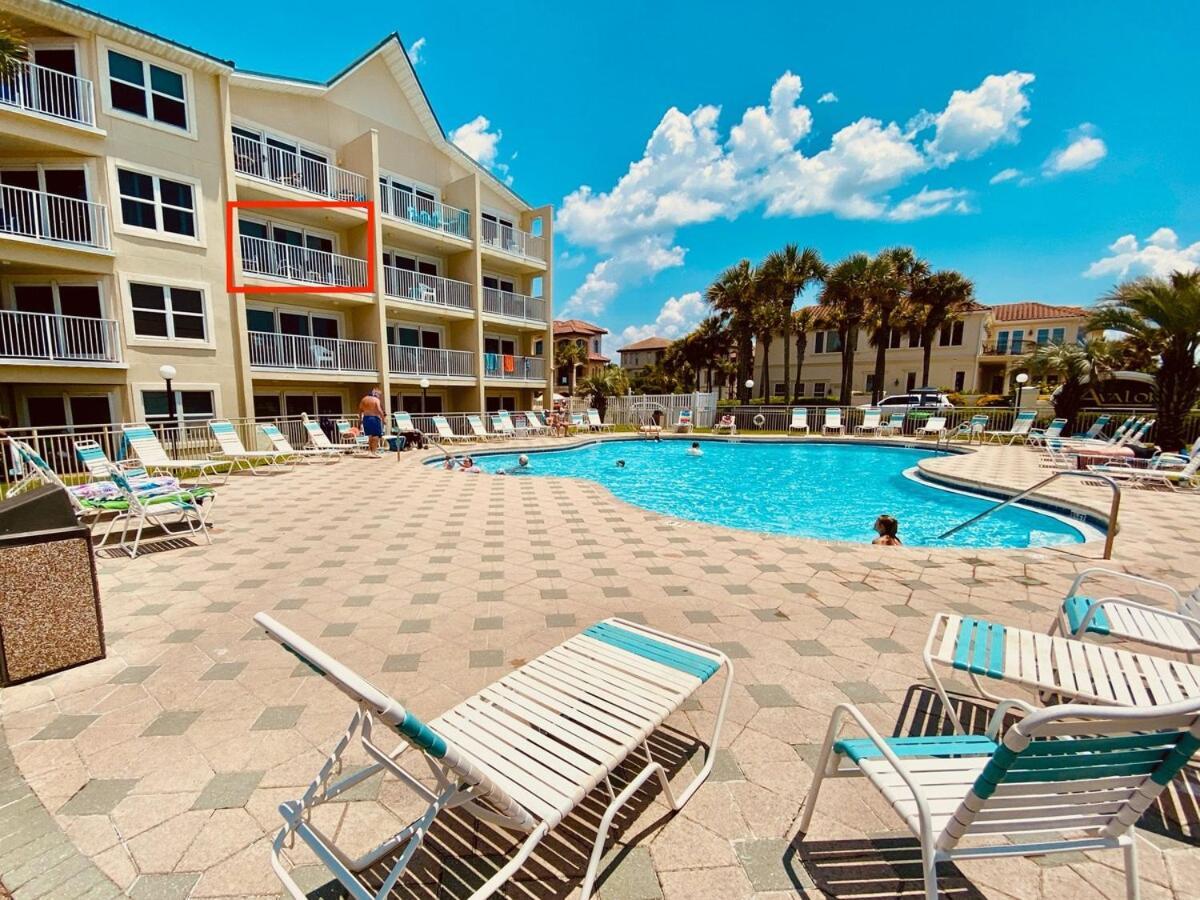 Pet Friendly Gulf Front Oasis With Service Apartment Destin