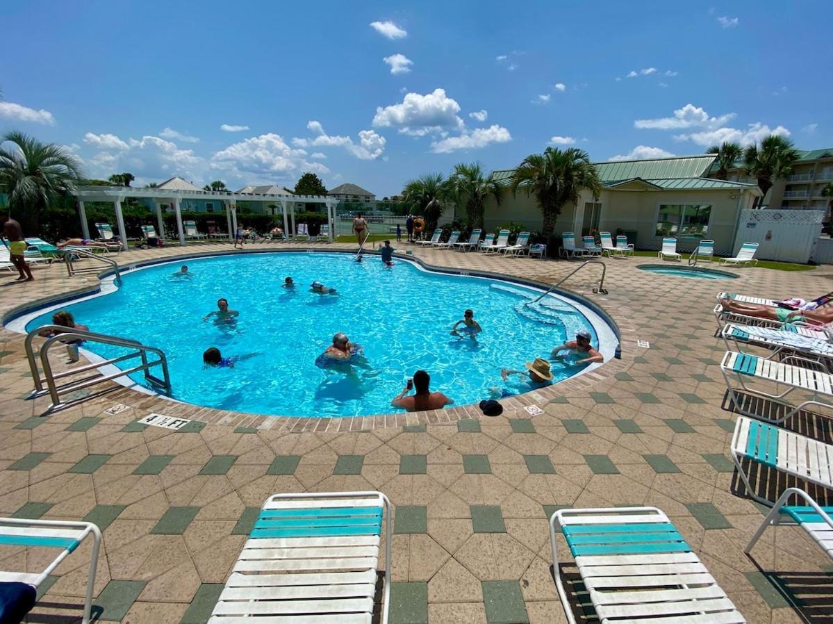 Pet Friendly Gulf Front Oasis With Service Apartment *