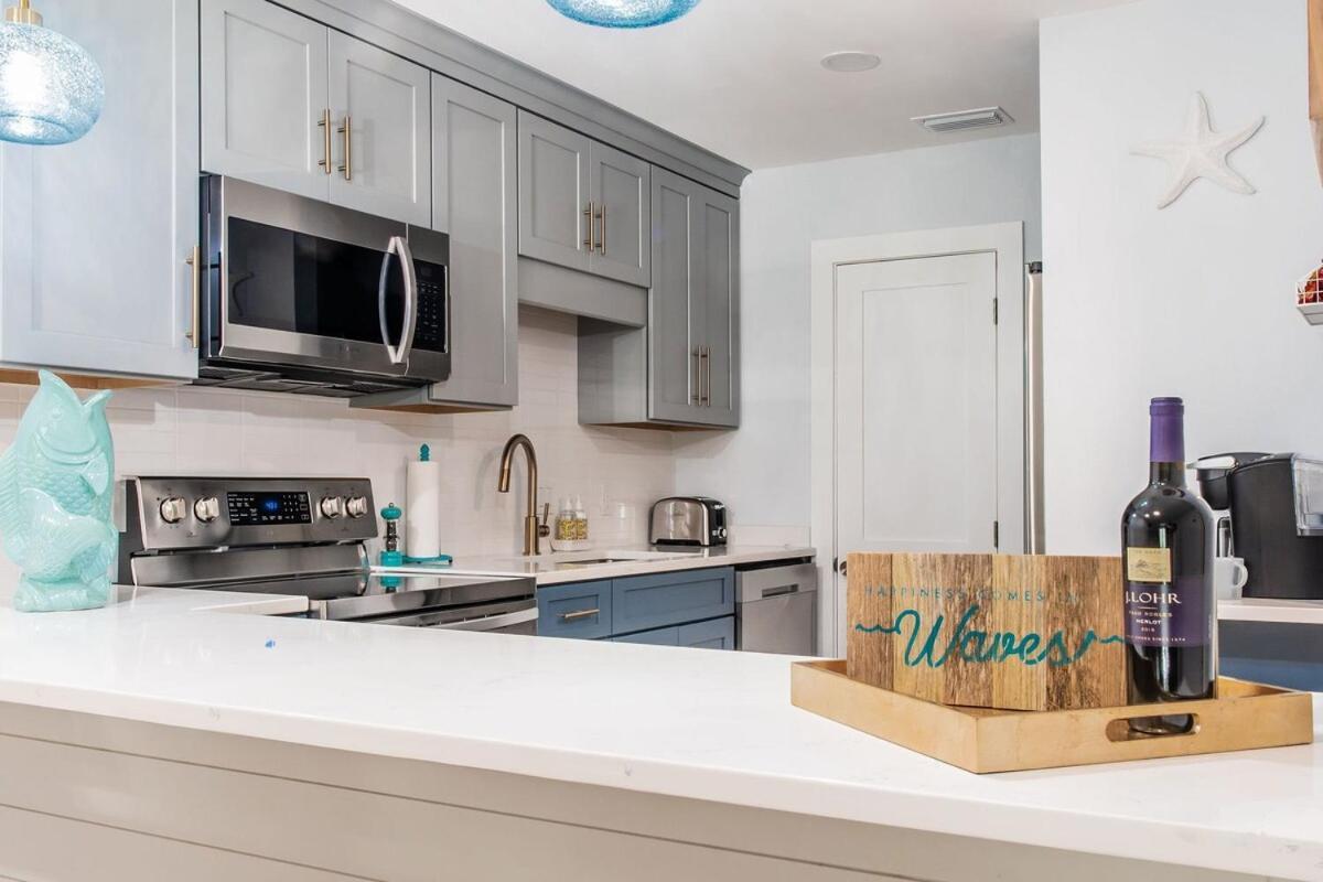 Cozy Beachfront Bliss With Ocean Views Destin