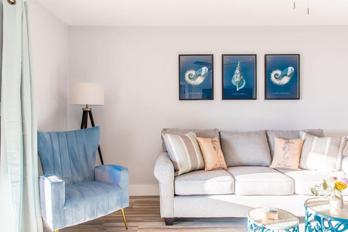 Cozy Beachfront Bliss With Ocean Views * Destin