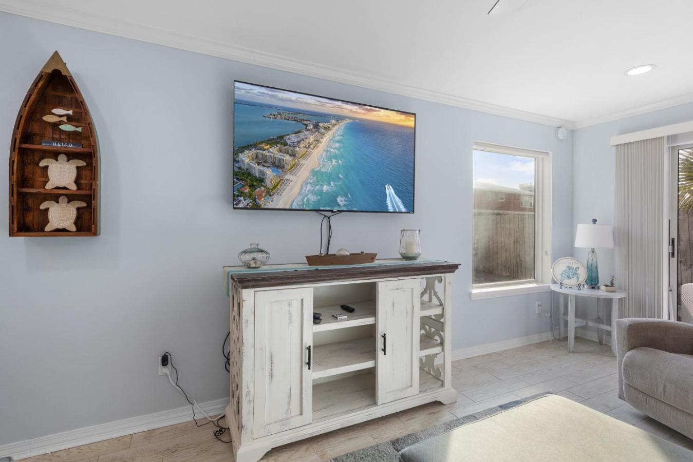 Destination 201 Apartment