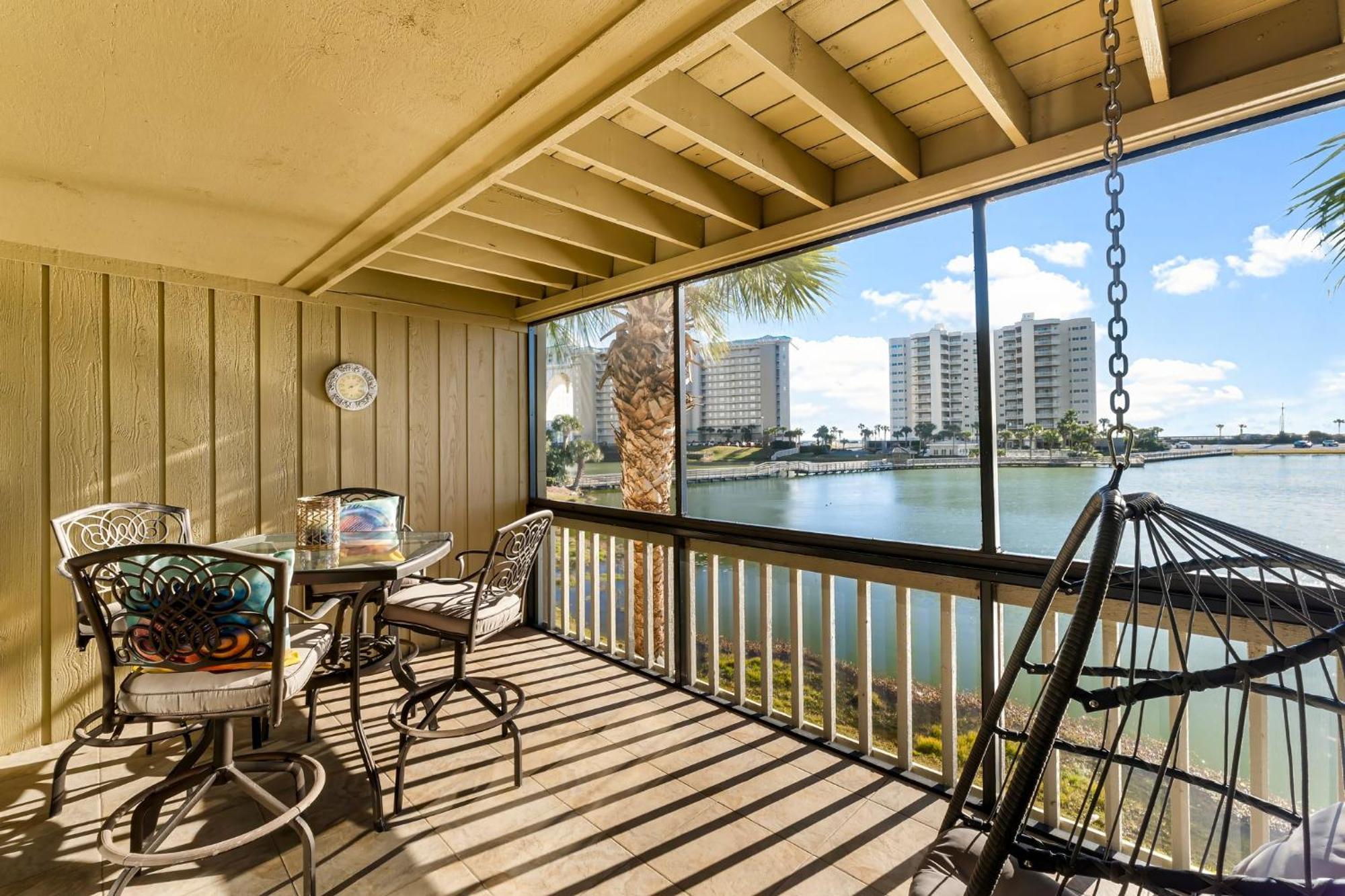 Apartment 287 Boardwalk *