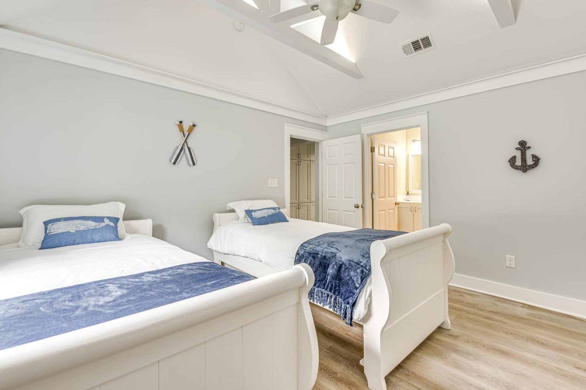 Walk To Choctawhatchee Bay Santa Rosa Home! * Destin