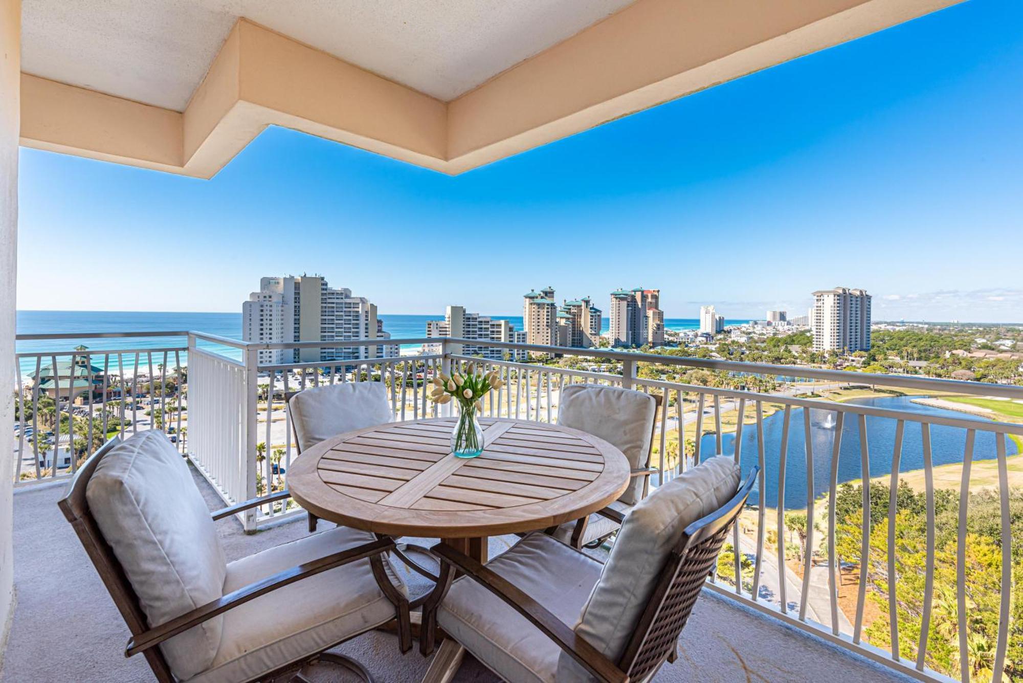 Luau I 7104 Destin