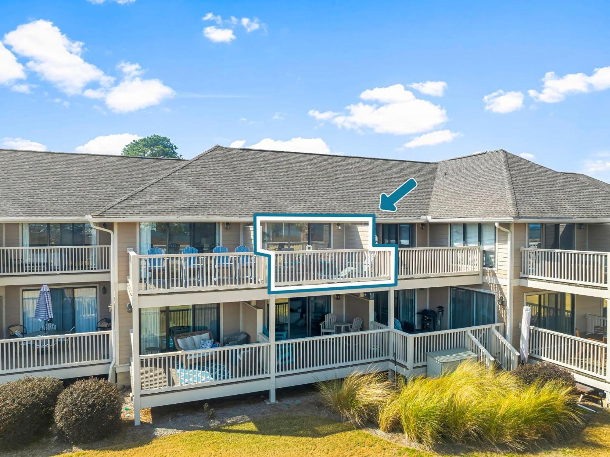 823 Harbour Point *