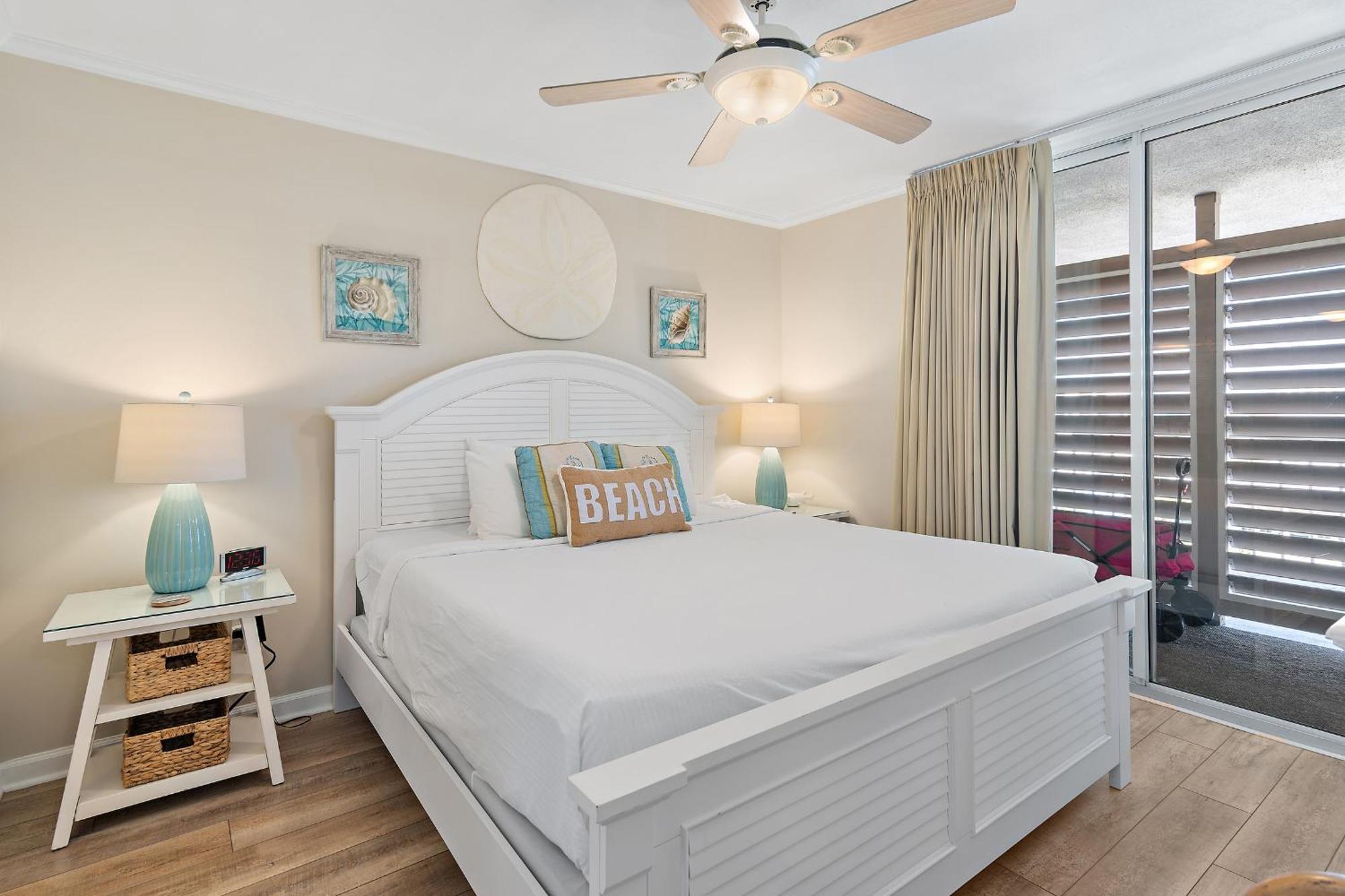 Magnolia House 504 At Pointe Apartment *