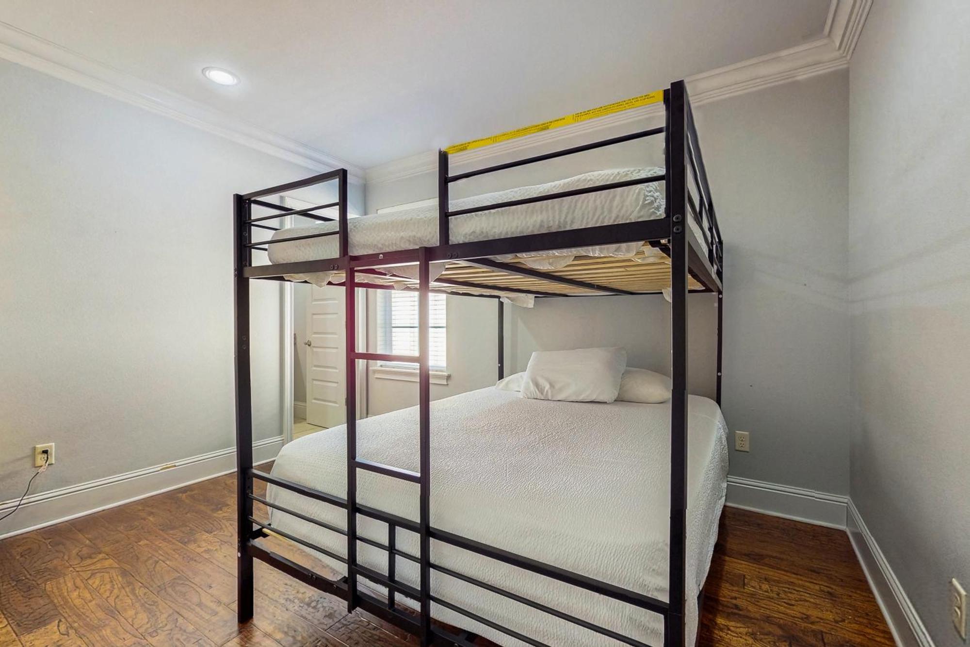 Miramar Building 6 Unit B