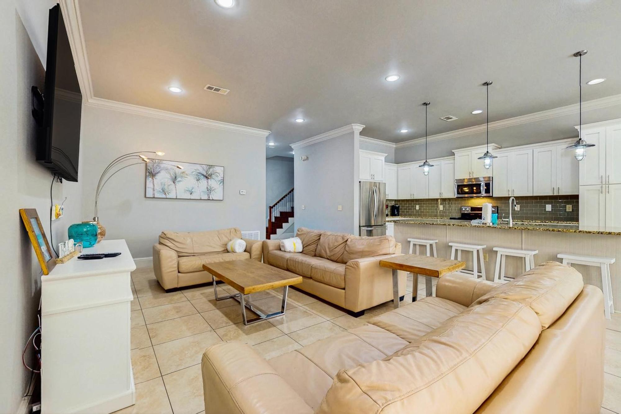 Miramar Building 6 Unit B Apartment *