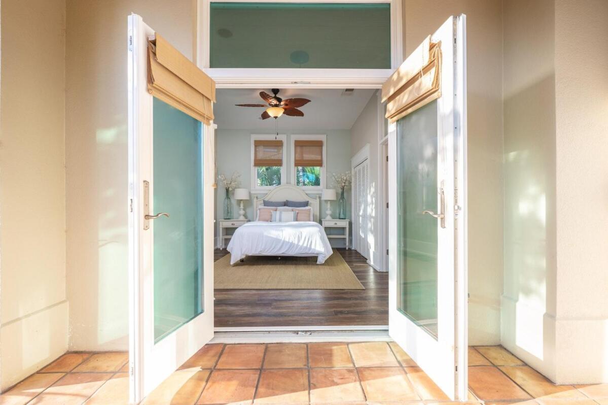 Holiday home Luxury 3br Gated - Infinity Pool, Walk To Private - Vet-owned!