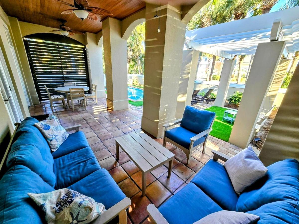 Luxury 3br Gated - Infinity Pool, Walk To Private - Vet-owned! Holiday home *