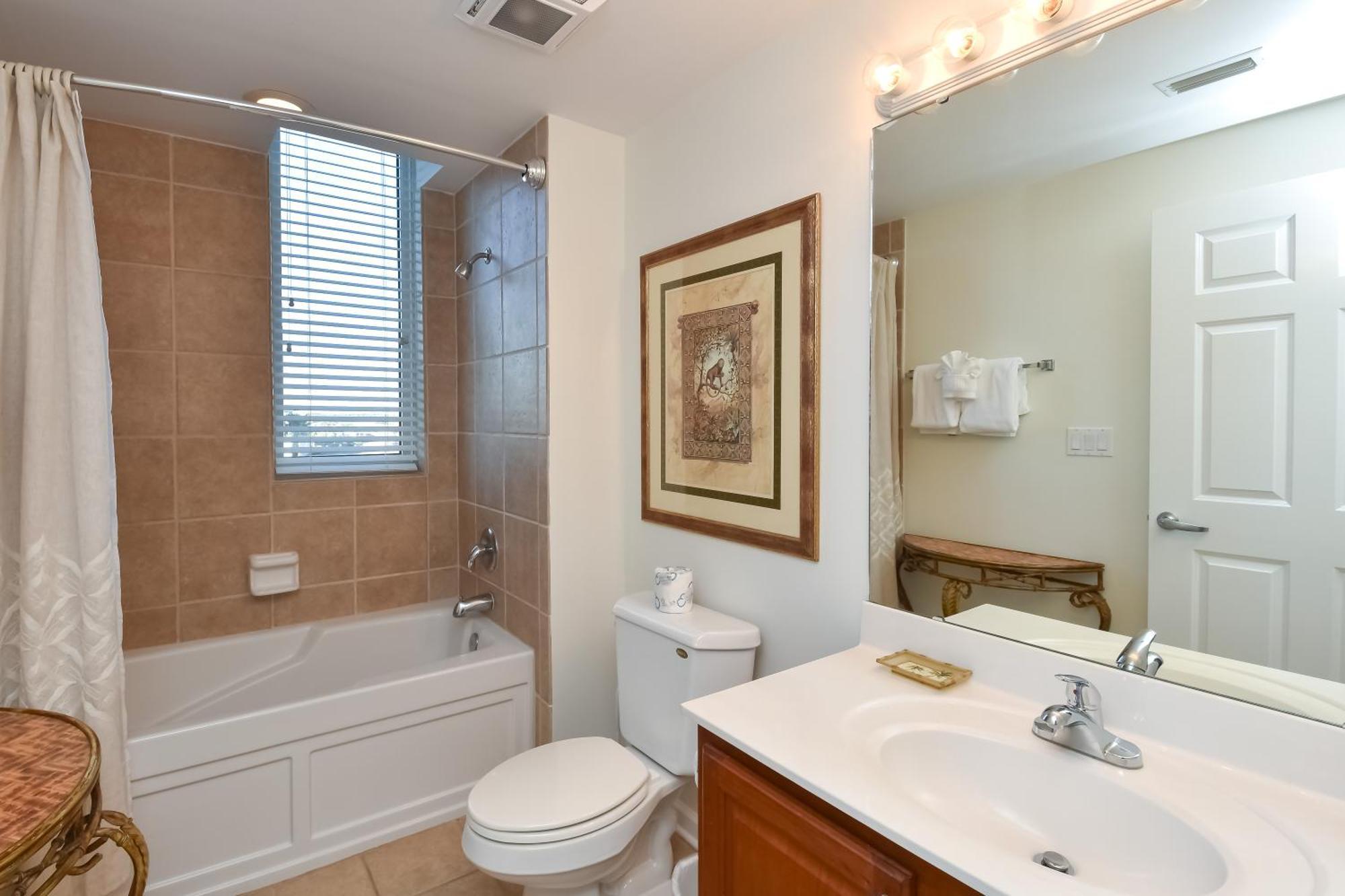 Silver Towers W403 Apartment *