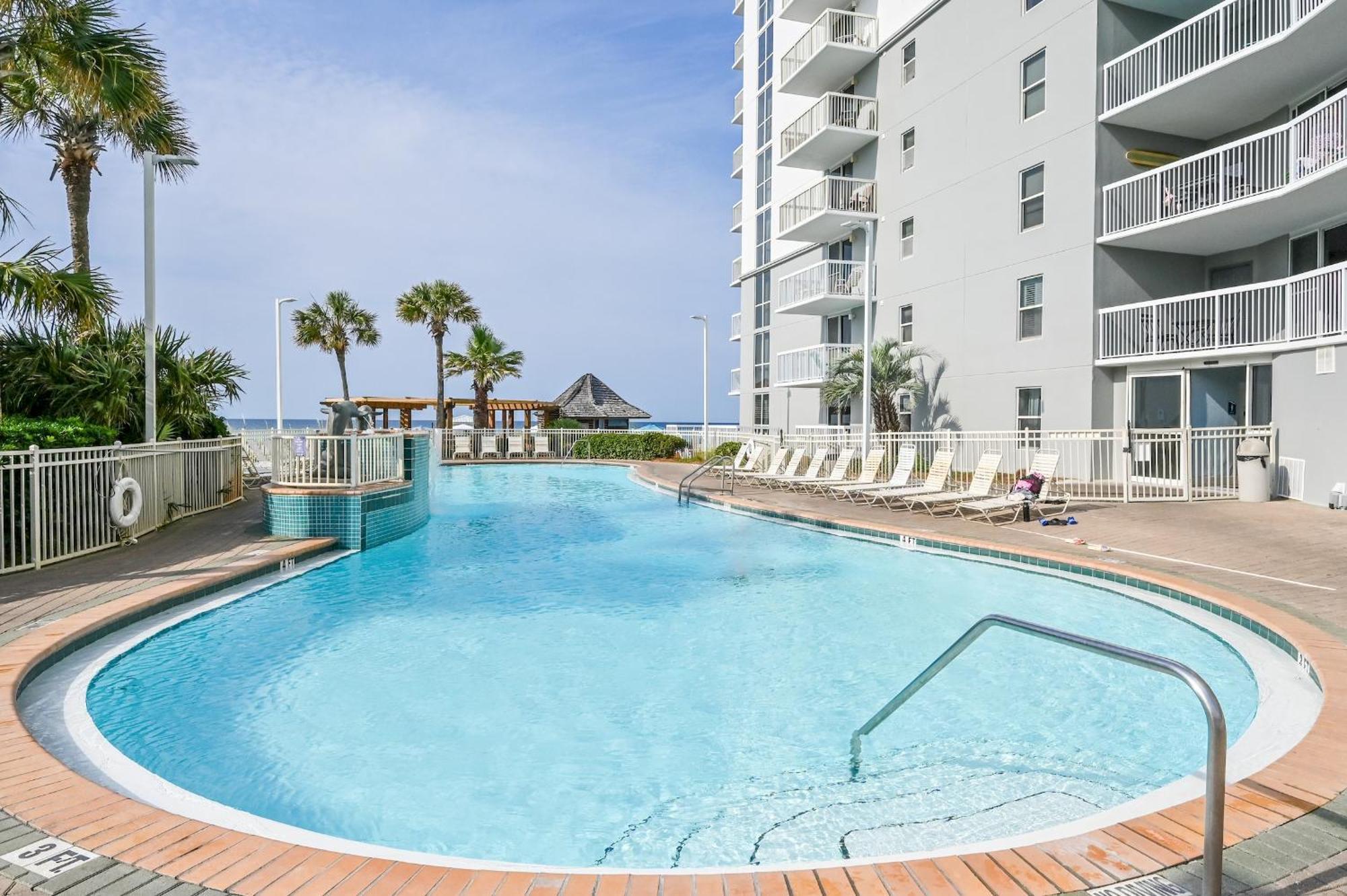 Pelican 2016 Apartment