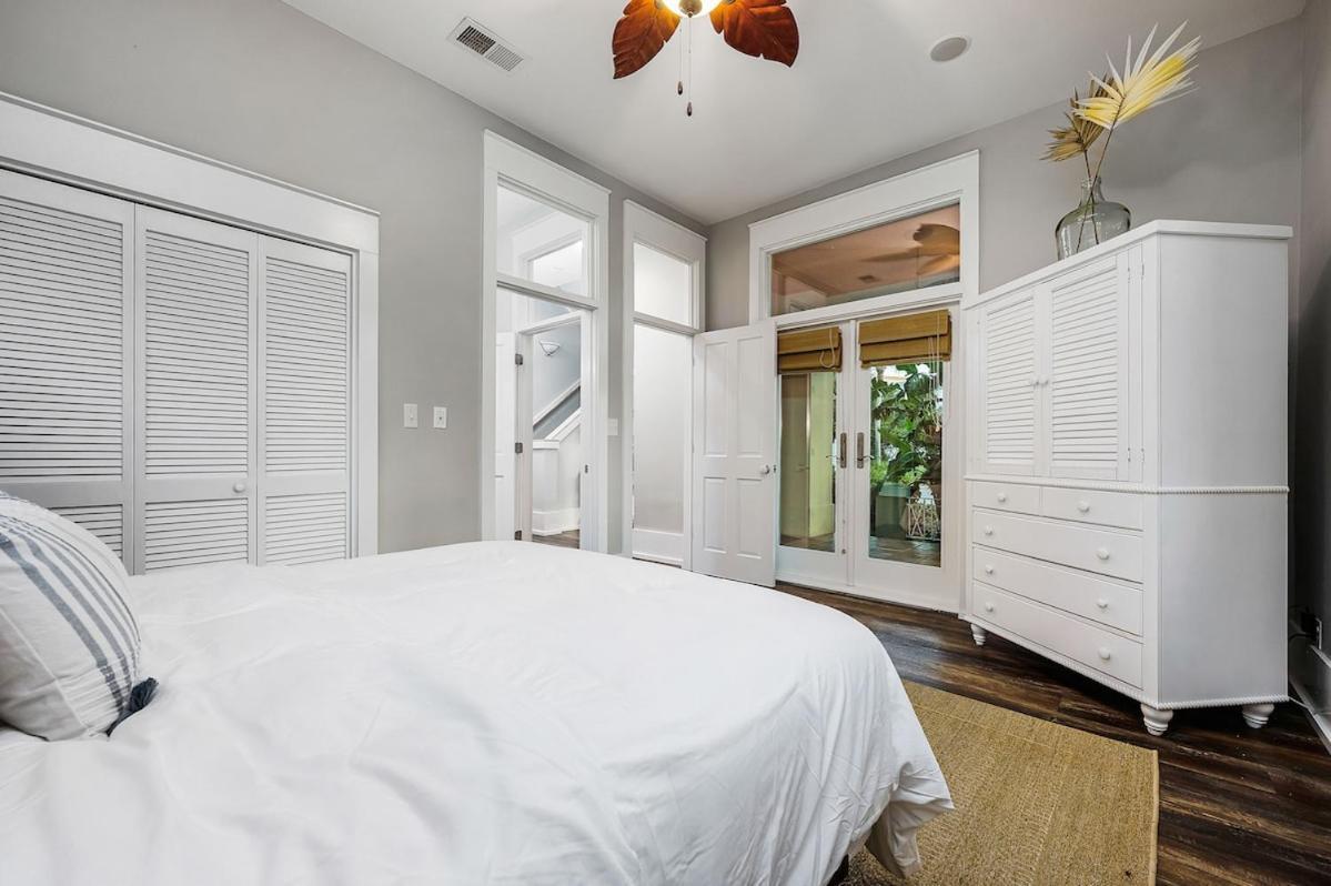 Holiday home Luxury 3br Gated - Infinity Pool, Walk To Private - Vet-owned! Destin