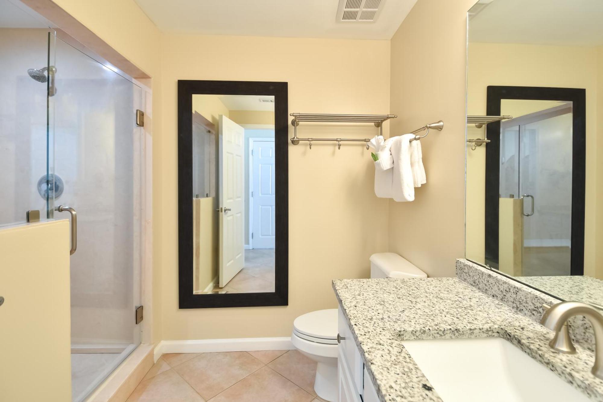 Apartment Silver Towers E802