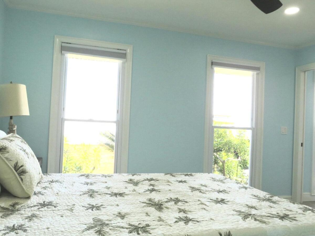 Hidden Gem With New Patio And Private Dock Holiday home *