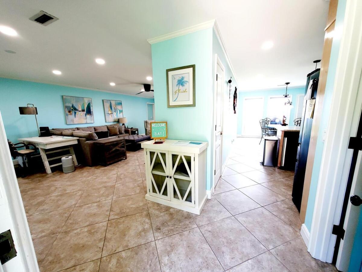 Hidden Gem With New Patio And Private Dock Holiday home *