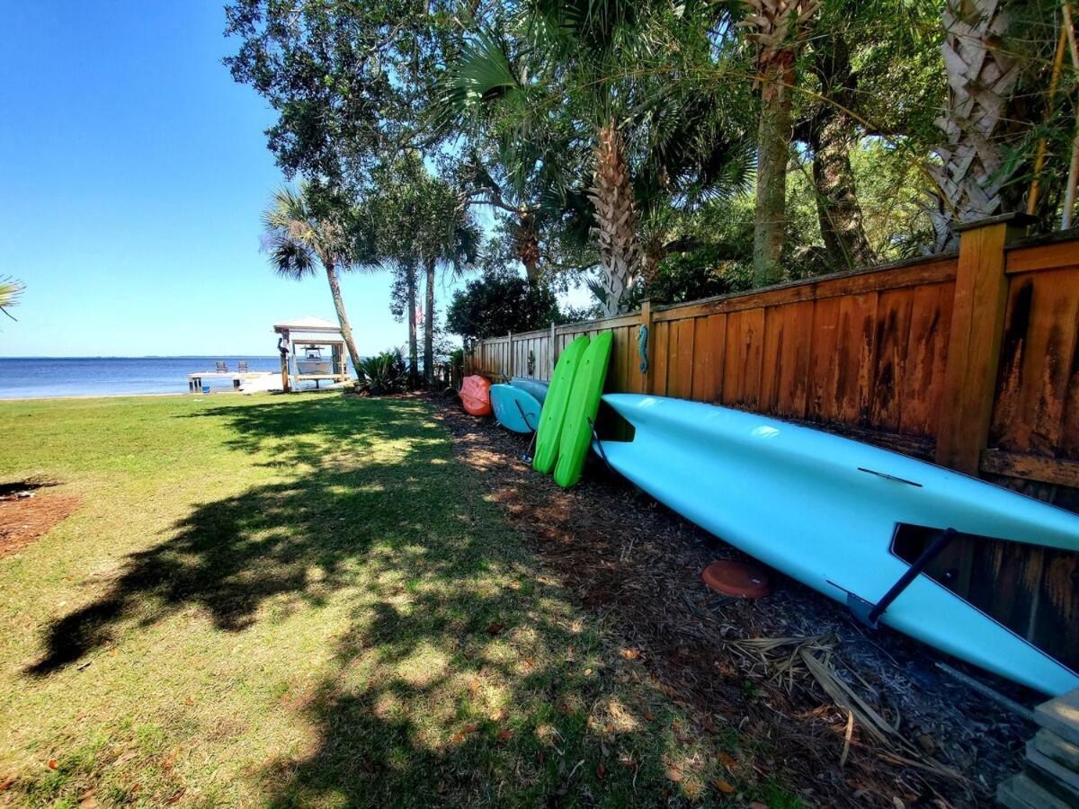 Hidden Gem With New Patio And Private Dock *