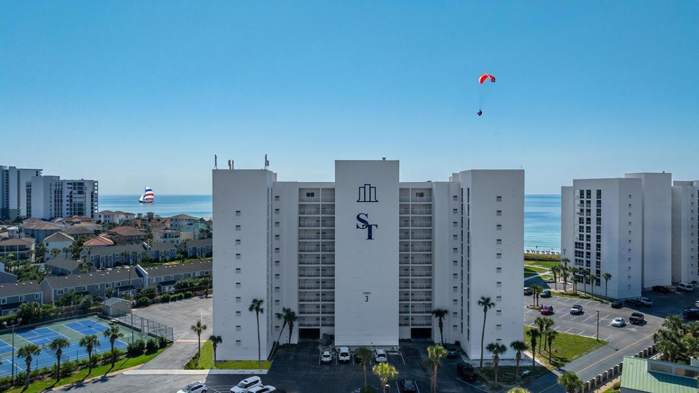 3064 - Shoreline Towers Free Setup Included! *