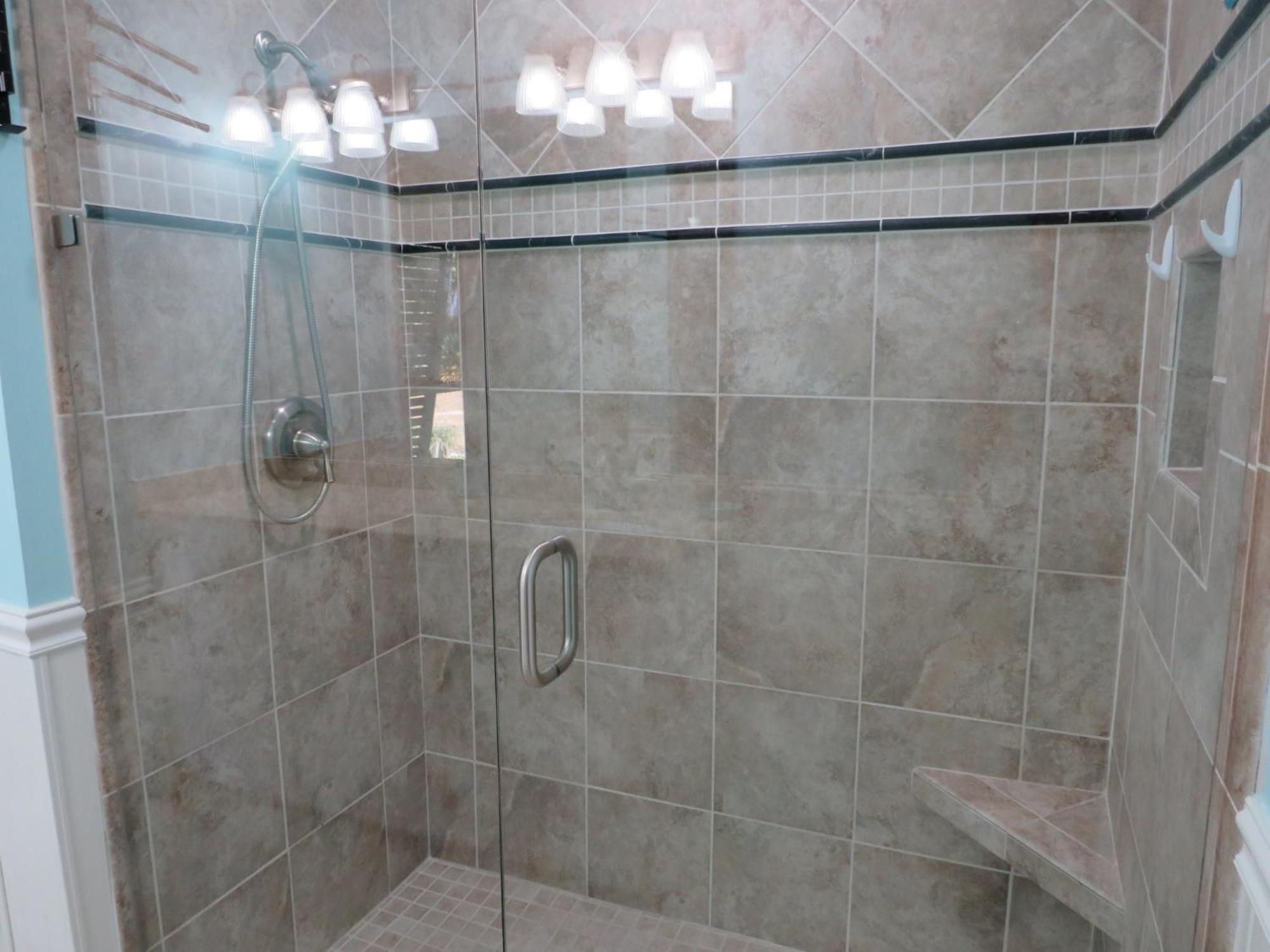Holiday home Hidden Gem With New Patio And Private Dock Destin